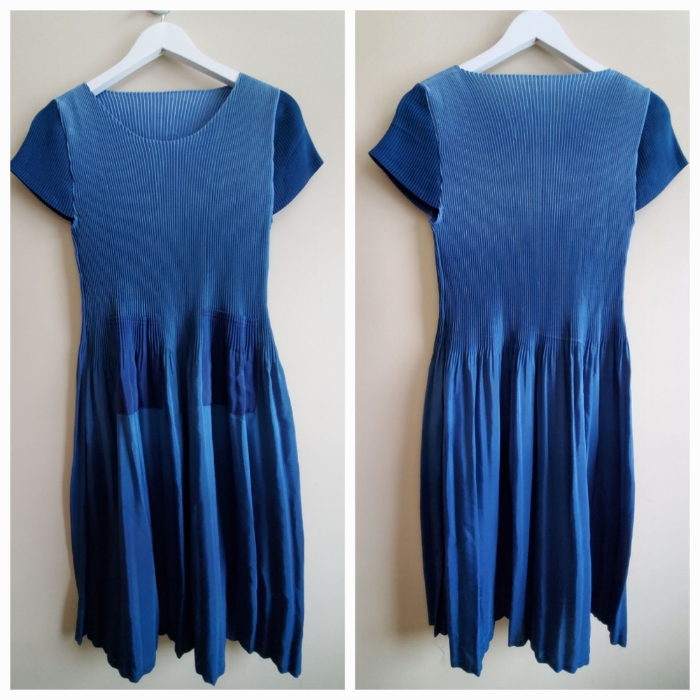 One size fits all stretchy dress, blue very flowy airy summer dress